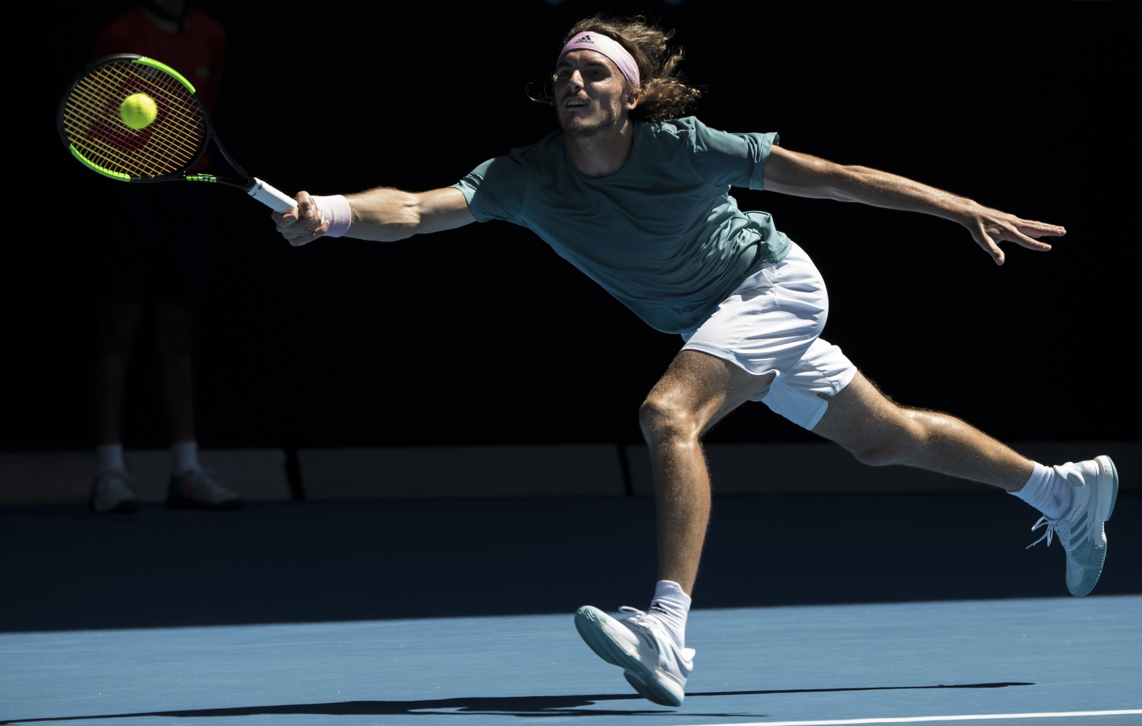 开云-澳网完胜年终总决赛，西西帕斯关键制胜