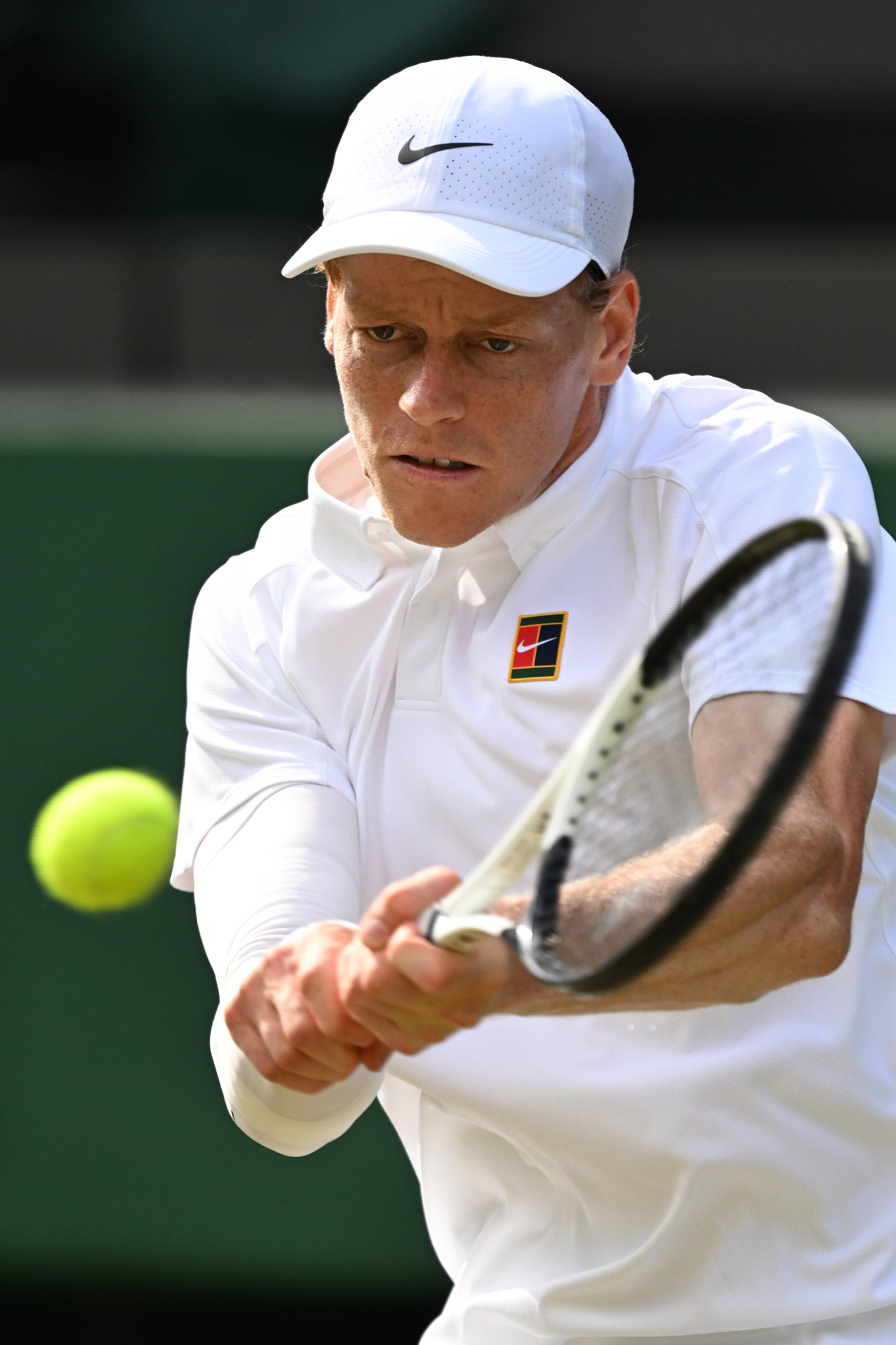 开云平台-温网翻盘拉沃尔杯，辛纳刷新纪录