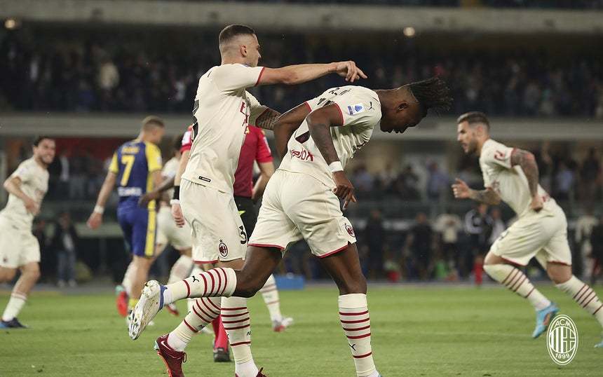 开云体育平台APP-哥伦比亚翻盘里昂，伊布关键制胜